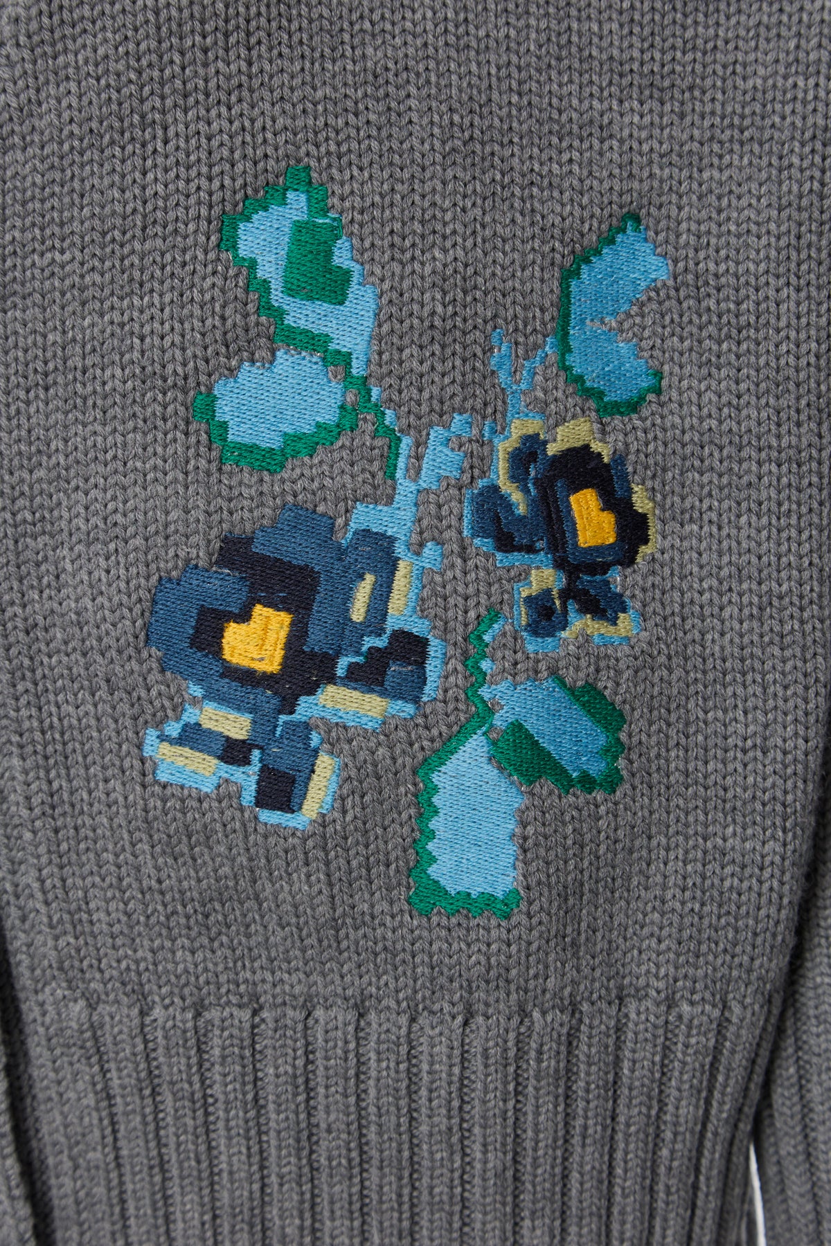Embroidered Knit Cardigan in grey