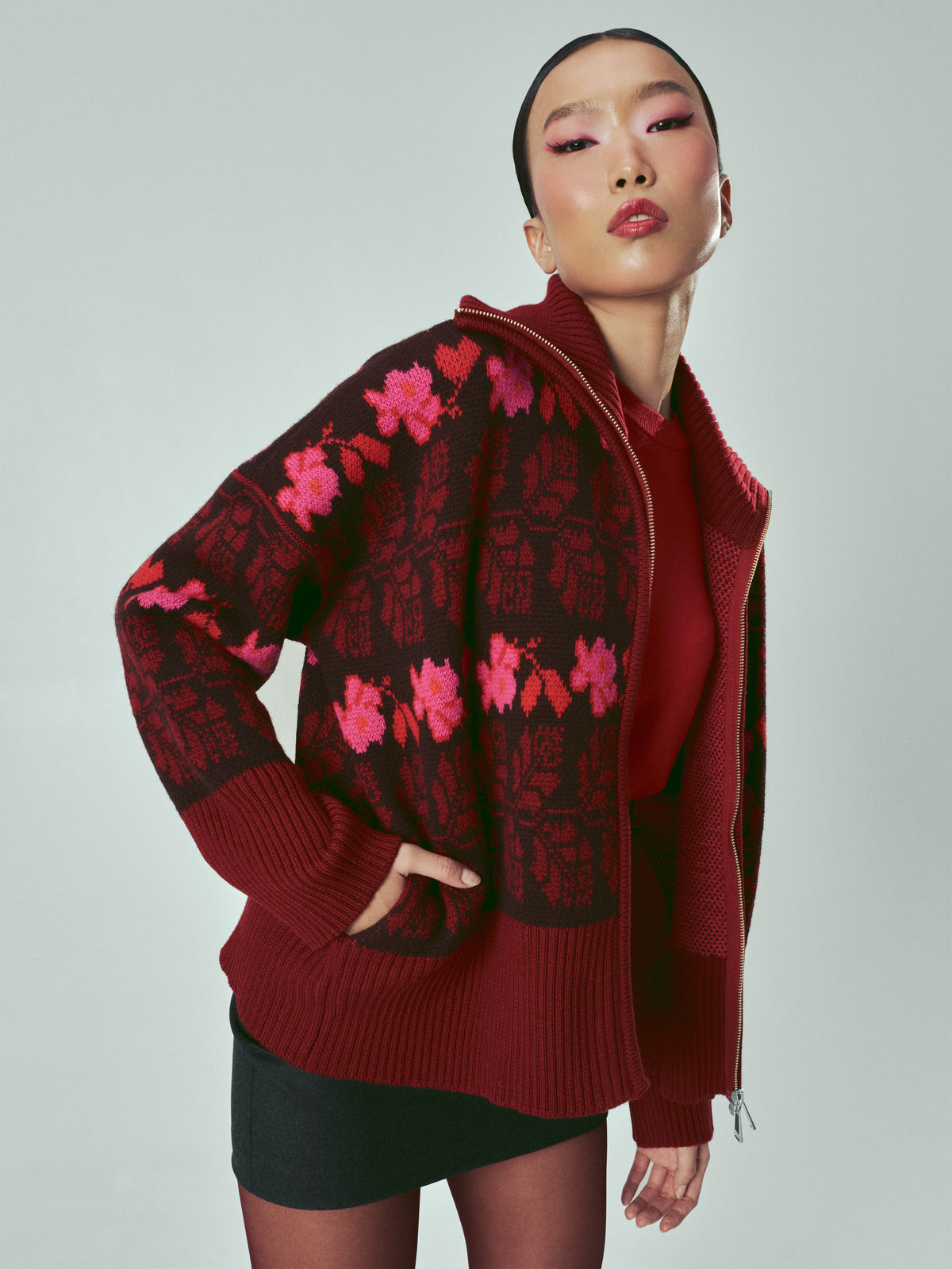 Jacquard Zip-Up Cardigan in Burgundy